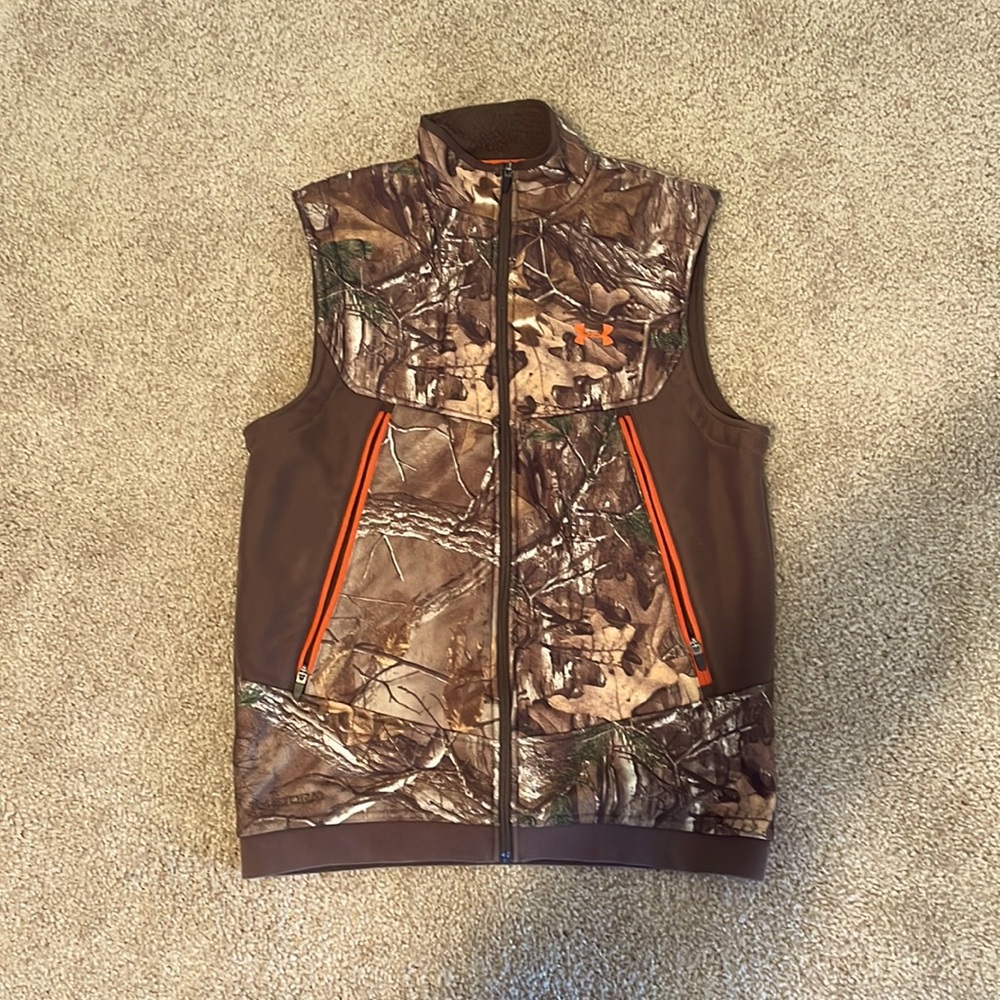 Under Armour Camo Vest (Medium)